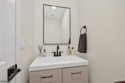 76 Blackburne Terrace West Orange NJ 07052