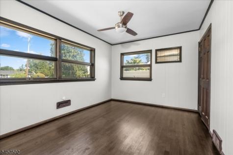 13 Windbeam Road Riverdale NJ 07457