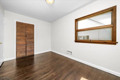13 Windbeam Road Riverdale NJ 07457