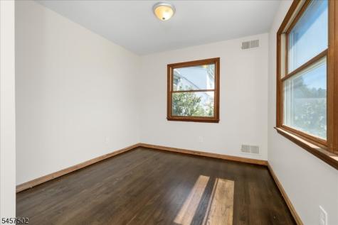 13 Windbeam Road Riverdale NJ 07457