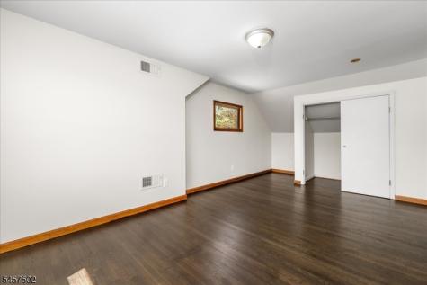 13 Windbeam Road Riverdale NJ 07457