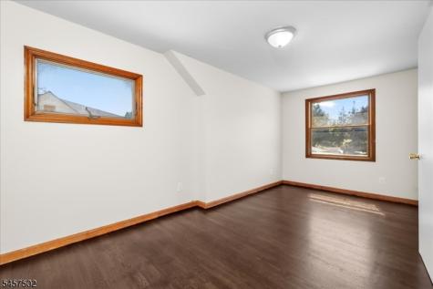 13 Windbeam Road Riverdale NJ 07457