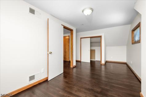 13 Windbeam Road Riverdale NJ 07457