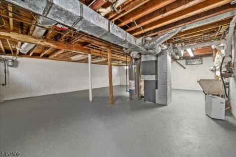 13 Windbeam Road Riverdale NJ 07457