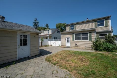 13 Windbeam Road Riverdale NJ 07457