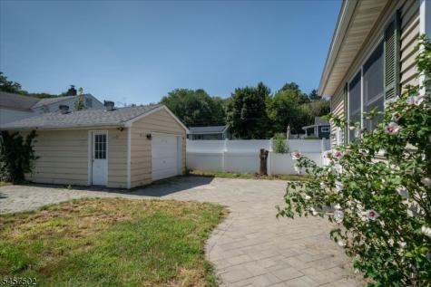 13 Windbeam Road Riverdale NJ 07457