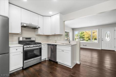 13 Windbeam Road Riverdale NJ 07457