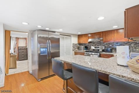 65 Cambridge Street East Orange NJ 07018