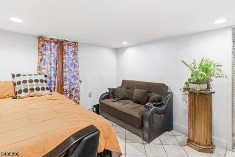 65 Cambridge Street East Orange NJ 07018
