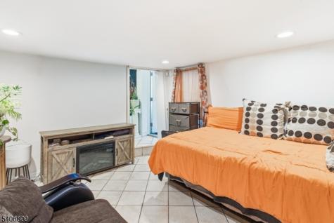65 Cambridge Street East Orange NJ 07018