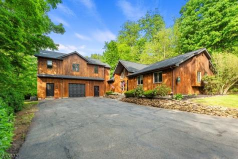 625 Maxim Drive Hopatcong NJ 07821