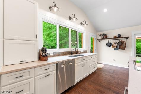 625 Maxim Drive Hopatcong NJ 07821