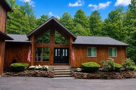 625 Maxim Drive Hopatcong NJ 07821