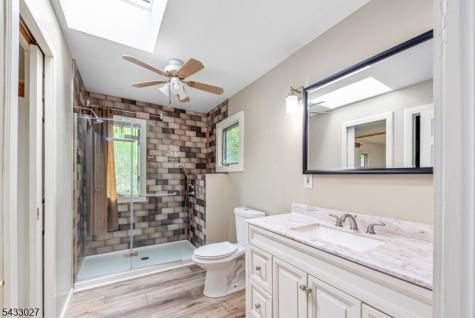625 Maxim Drive Hopatcong NJ 07821