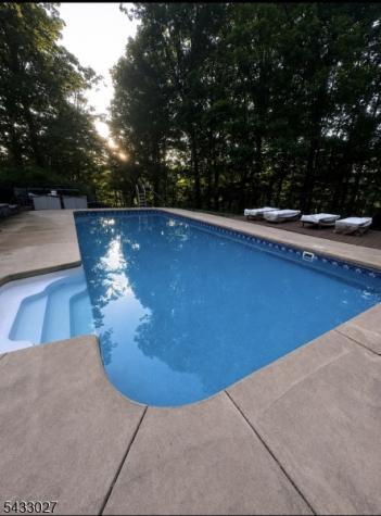 625 Maxim Drive Hopatcong NJ 07821