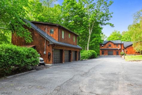 625 Maxim Drive Hopatcong NJ 07821