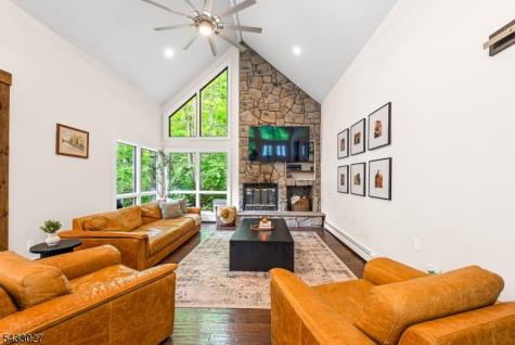 625 Maxim Drive Hopatcong NJ 07821