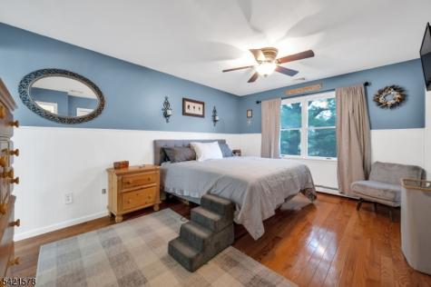 20 Park Avenue Lopatcong NJ 08865
