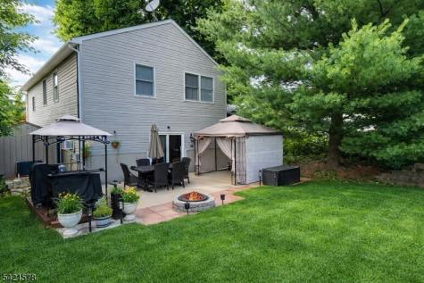 20 Park Avenue Lopatcong NJ 08865