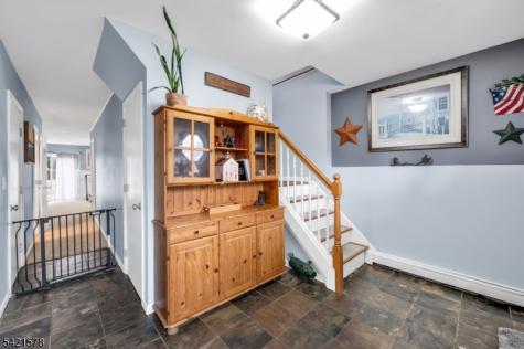 20 Park Avenue Lopatcong NJ 08865