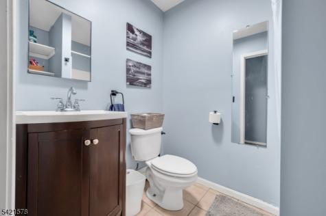 20 Park Avenue Lopatcong NJ 08865