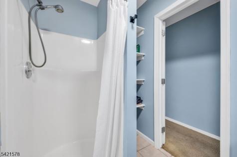 20 Park Avenue Lopatcong NJ 08865