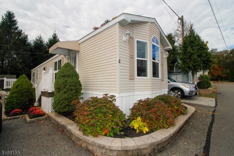 4 Makepeace Road Jefferson NJ 07438