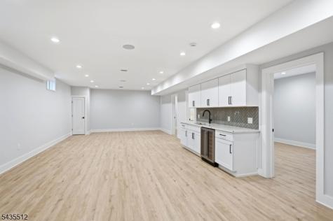 30 Cathedral Avenue Florham Park NJ 07932