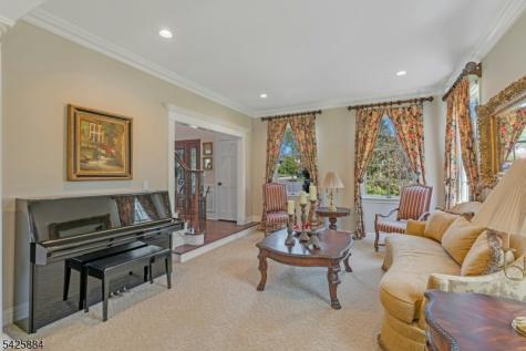 15 Fieldstone Court East Hanover NJ 07936