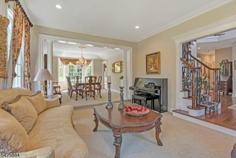 15 Fieldstone Court East Hanover NJ 07936