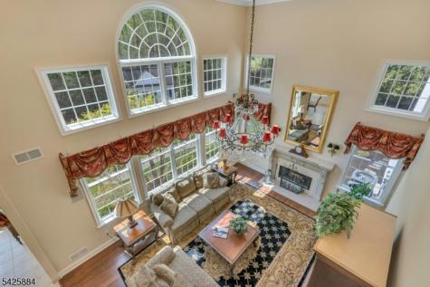 15 Fieldstone Court East Hanover NJ 07936