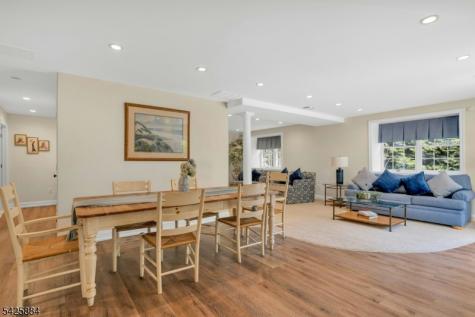 15 Fieldstone Court East Hanover NJ 07936