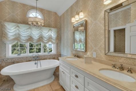 15 Fieldstone Court East Hanover NJ 07936