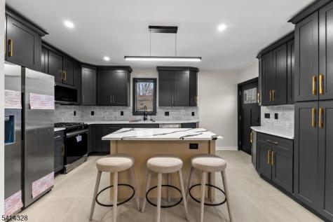 79 3RD Street Somerville NJ 08876