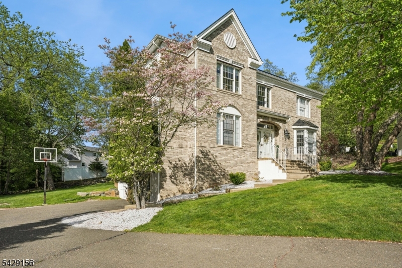 6 Diane Court Wayne NJ 07470