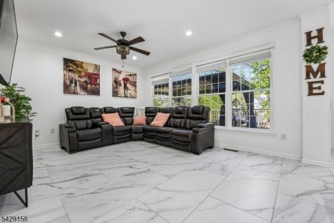 6 Diane Court Wayne NJ 07470