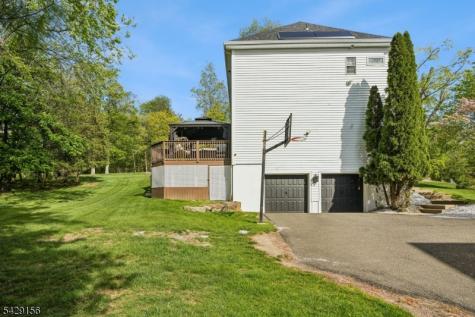 6 Diane Court Wayne NJ 07470