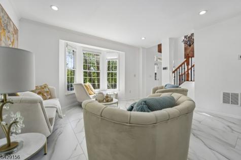 6 Diane Court Wayne NJ 07470