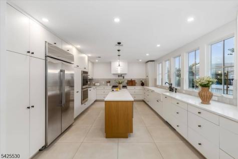 42 Nugent Drive Clifton NJ 07012