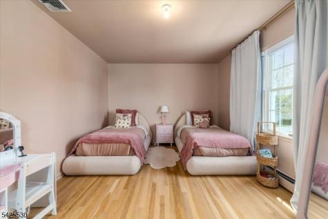 42 Nugent Drive Clifton NJ 07012