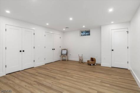 42 Nugent Drive Clifton NJ 07012