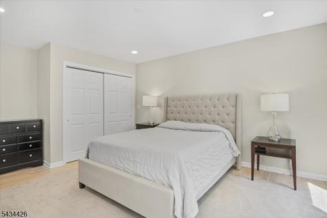 79 Winding Way Cedar Grove NJ 07009