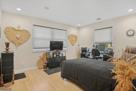 79 Winding Way Cedar Grove NJ 07009