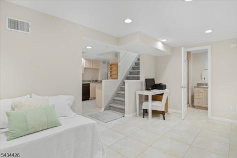 79 Winding Way Cedar Grove NJ 07009