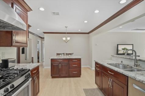 79 Winding Way Cedar Grove NJ 07009