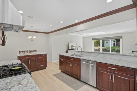 79 Winding Way Cedar Grove NJ 07009