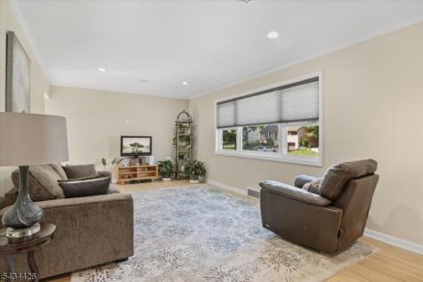 79 Winding Way Cedar Grove NJ 07009