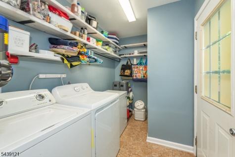 123 Idalroy Trail Hopatcong NJ 07843