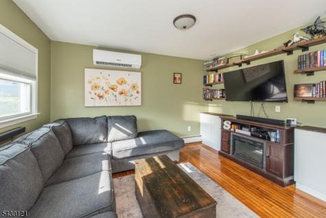 123 Idalroy Trail Hopatcong NJ 07843