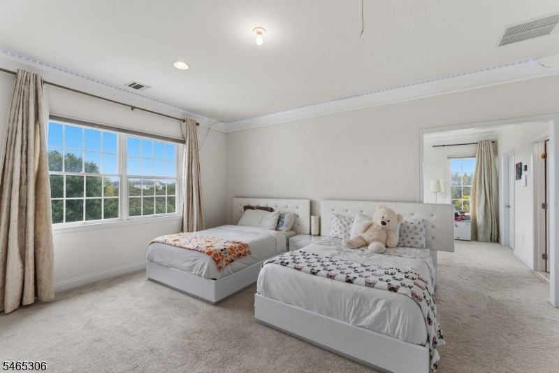 10 Raker Court Hillsborough NJ 08844